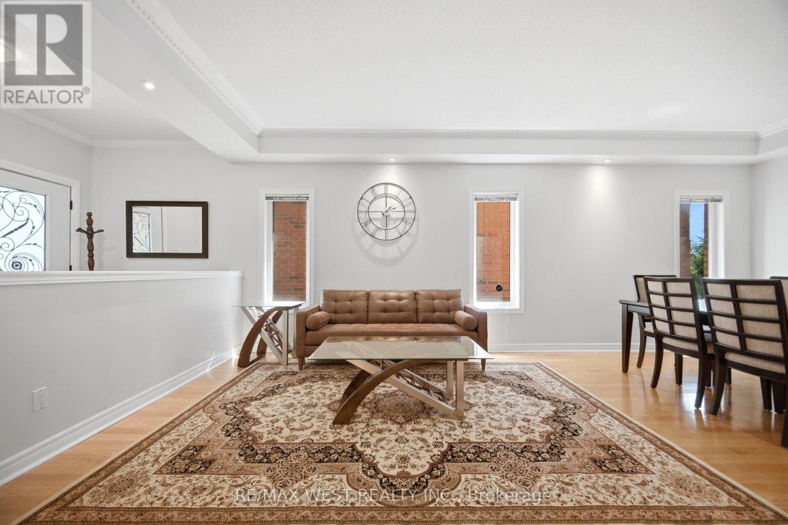 7288 Zinnia Place, Mississauga, ON - Indoor With Fireplace