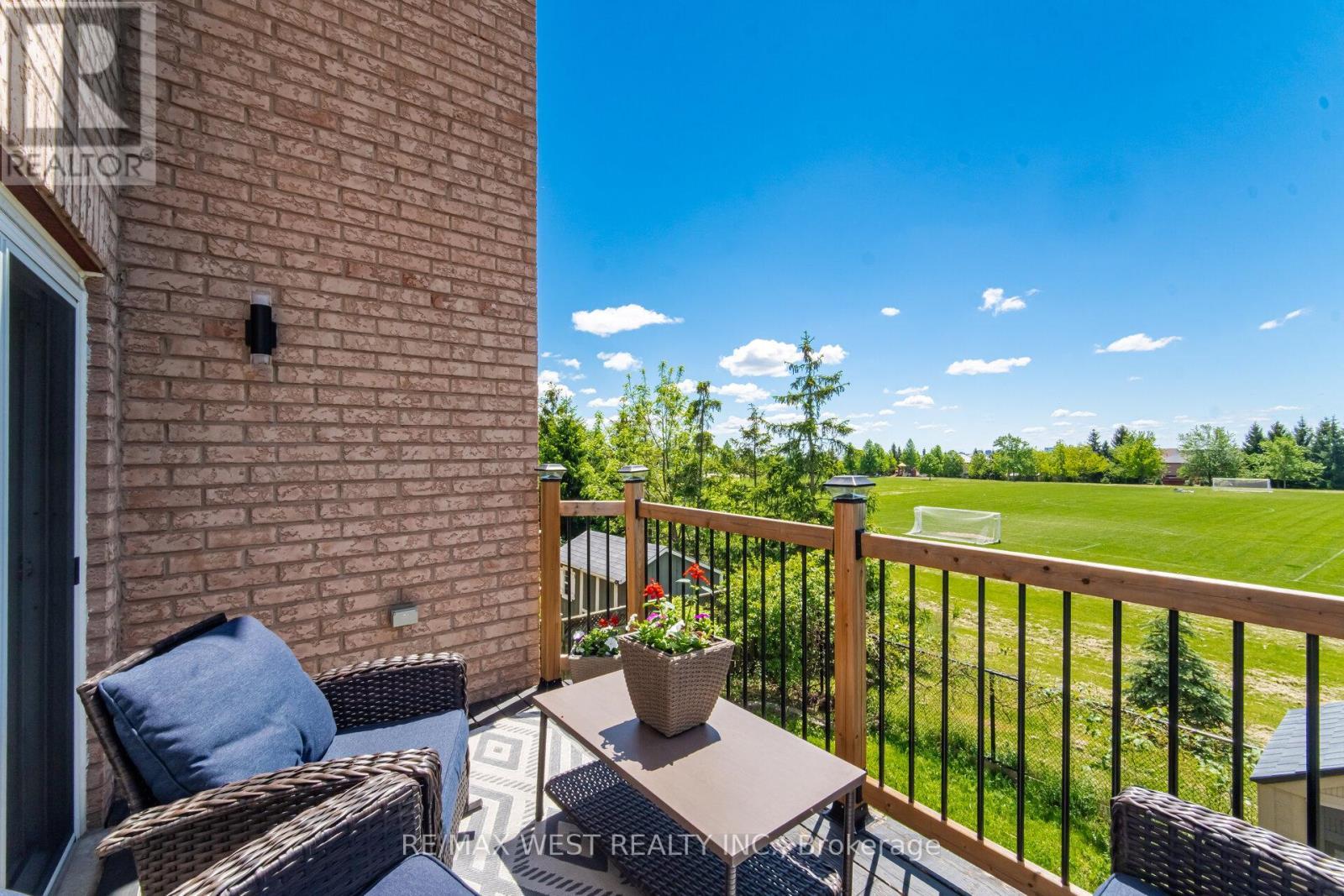7288 Zinnia Place, Mississauga, ON - Outdoor With Deck Patio Veranda With Exterior