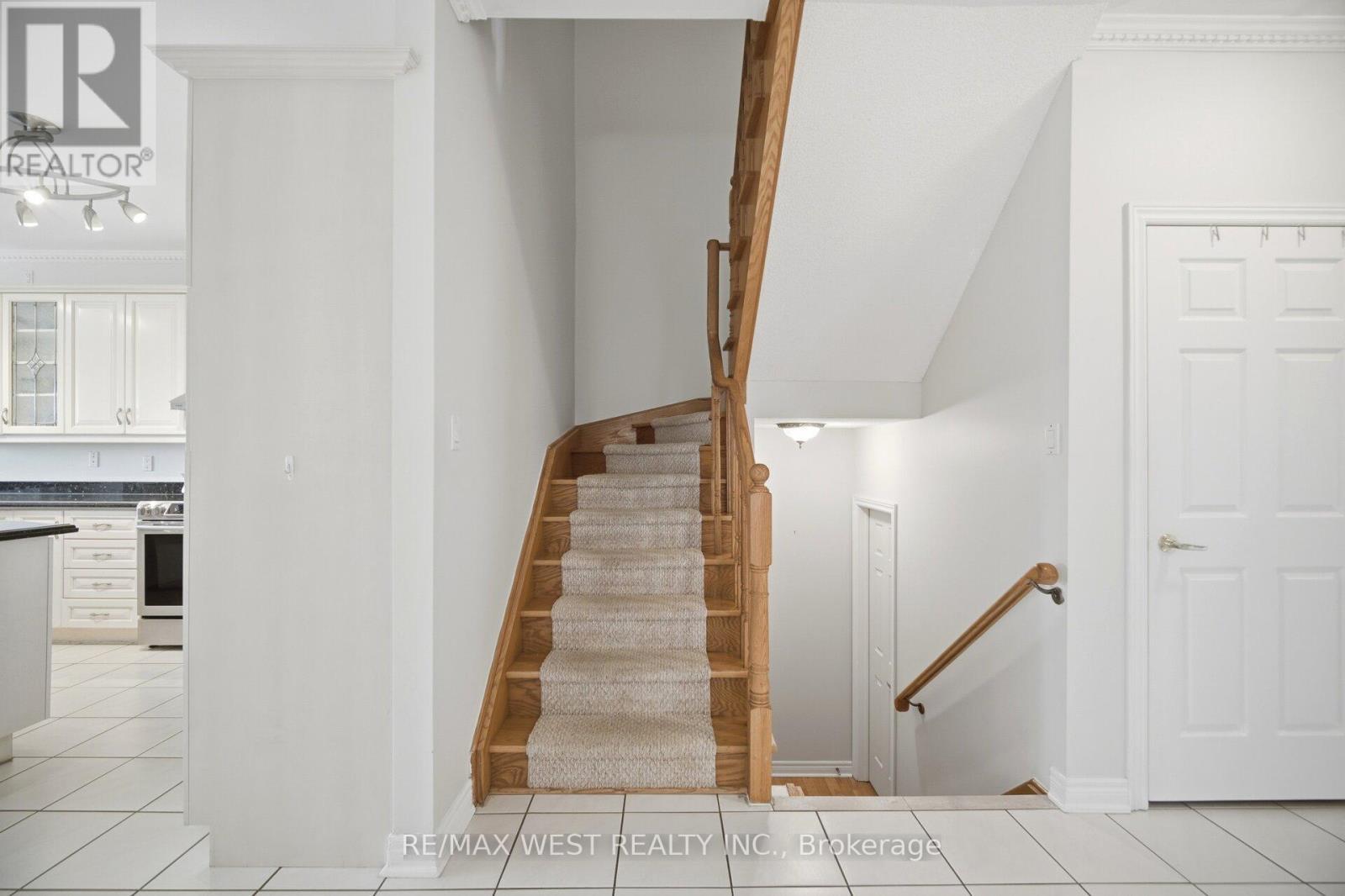 7288 Zinnia Place, Mississauga, ON - Indoor Photo Showing Other Room