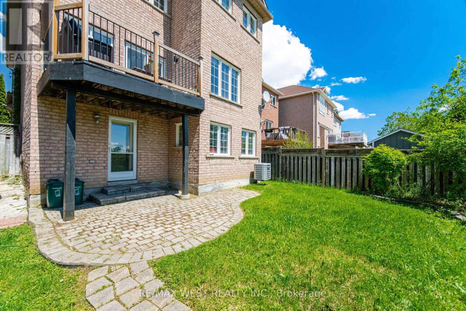7288 Zinnia Place, Mississauga, ON - Outdoor