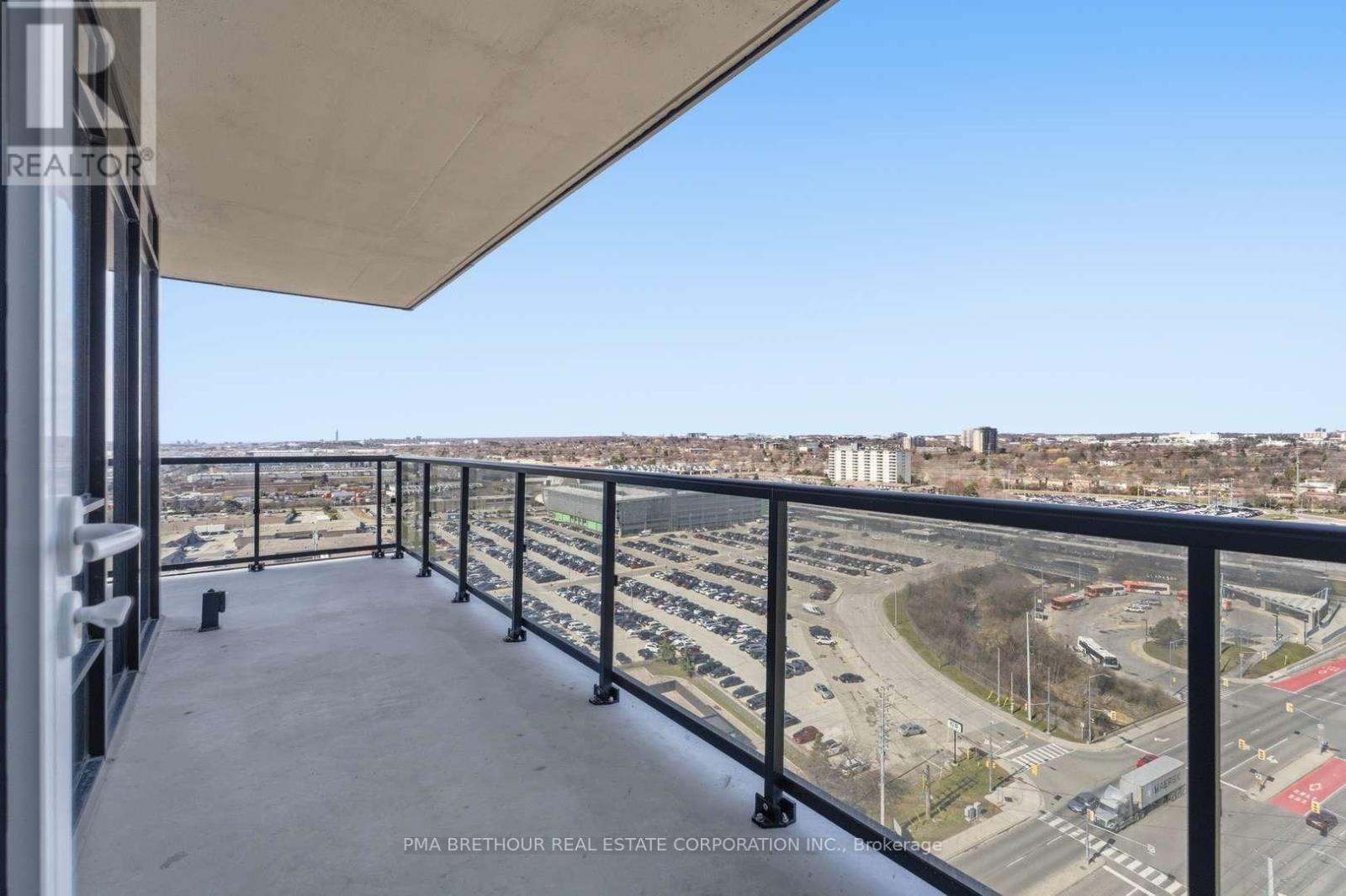 1809 - 1035 Southdown Road, Mississauga, ON - Outdoor With Balcony With View
