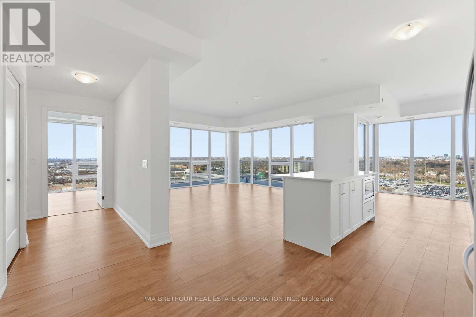 1809 - 1035 Southdown Road, Mississauga, ON - Indoor