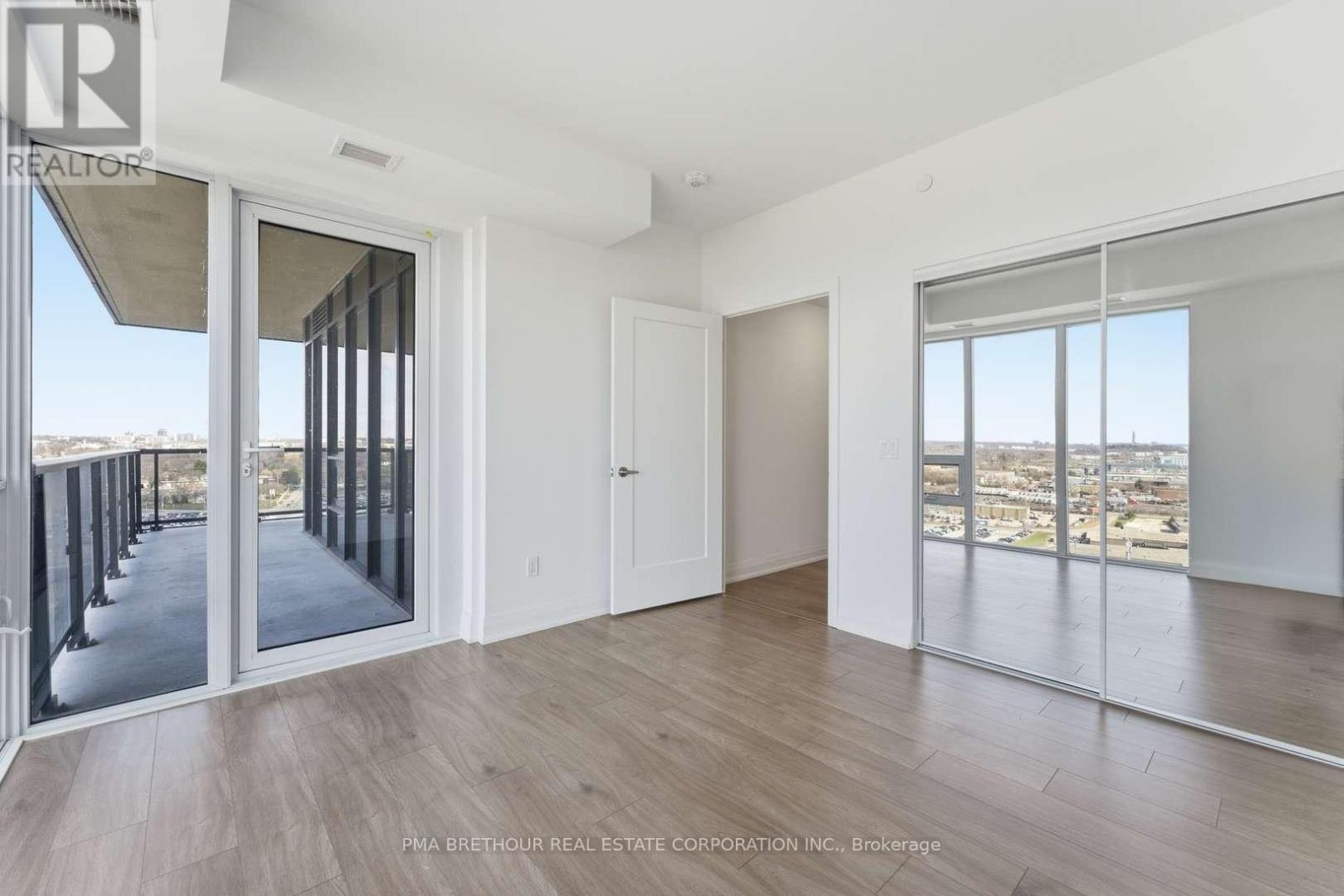 1809 - 1035 Southdown Road, Mississauga, ON - Indoor Photo Showing Other Room