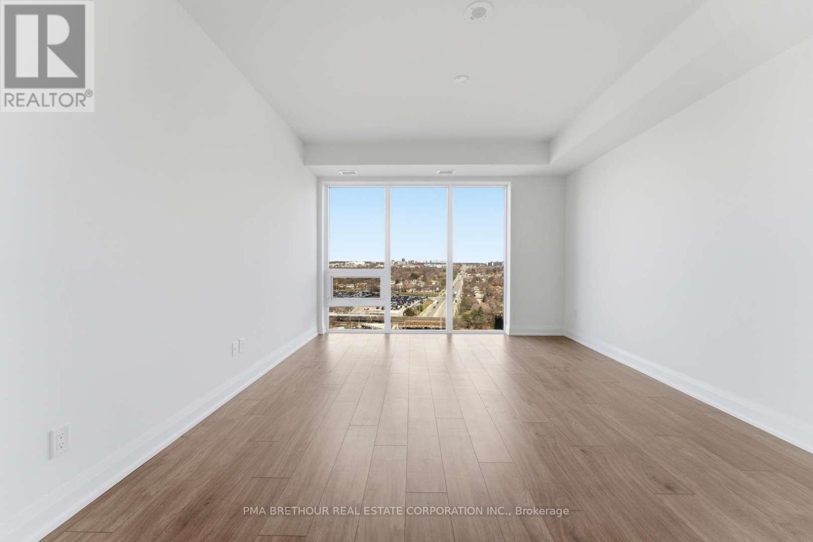 1809 - 1035 Southdown Road, Mississauga, ON - Indoor
