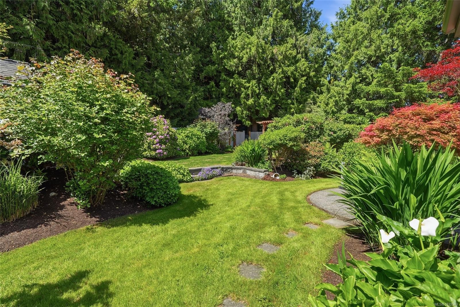 391 Park Ridge Pl, Qualicum Beach, BC