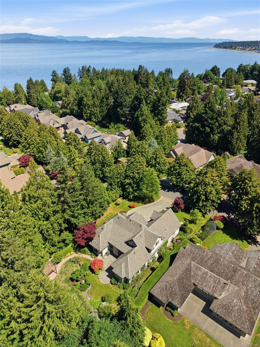 391 Park Ridge Pl, Qualicum Beach, BC