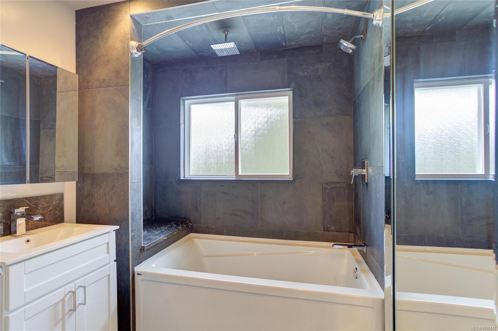 8136 Miracle Close, Youbou, BC
