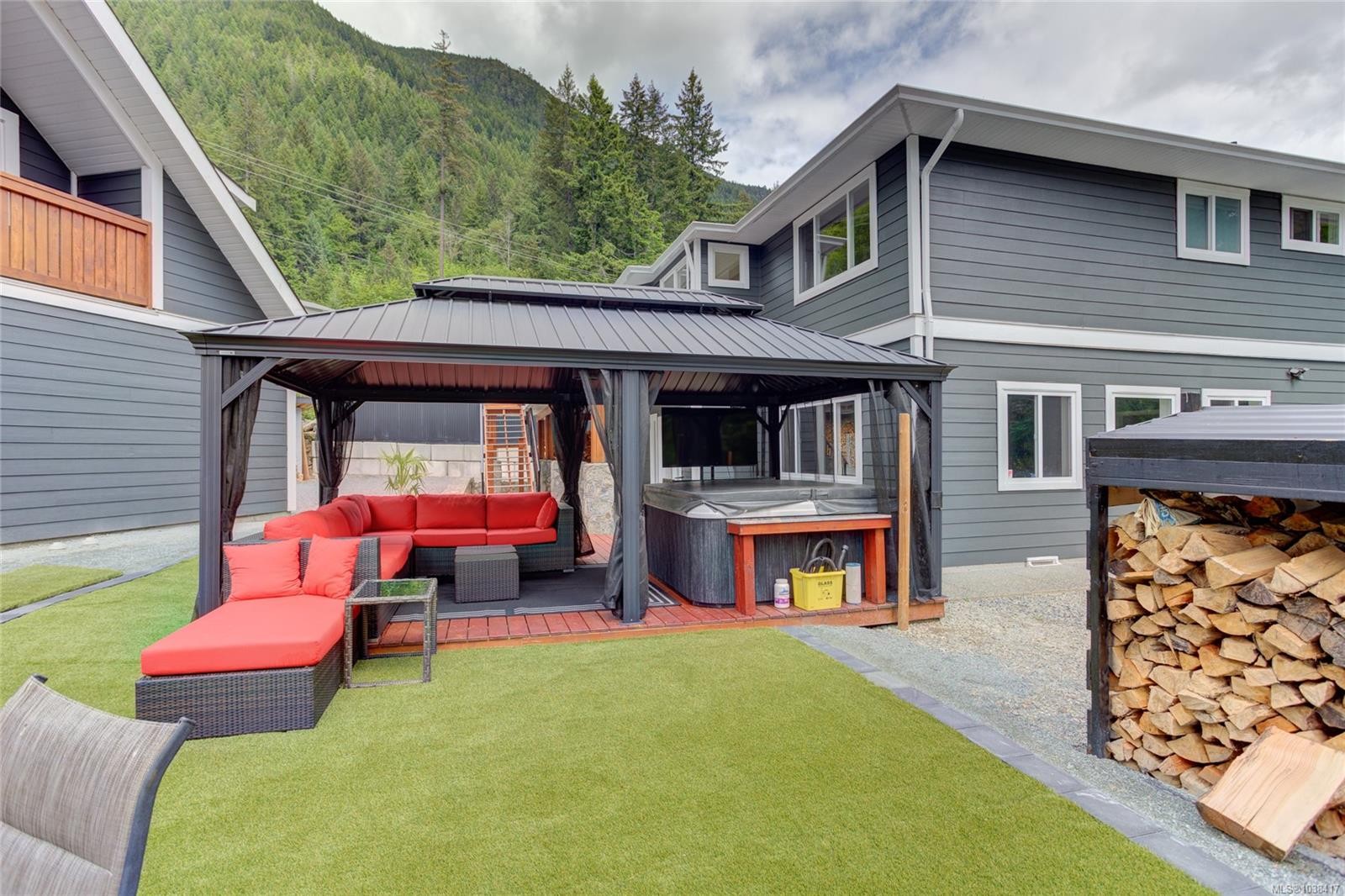 8136 Miracle Close, Youbou, BC