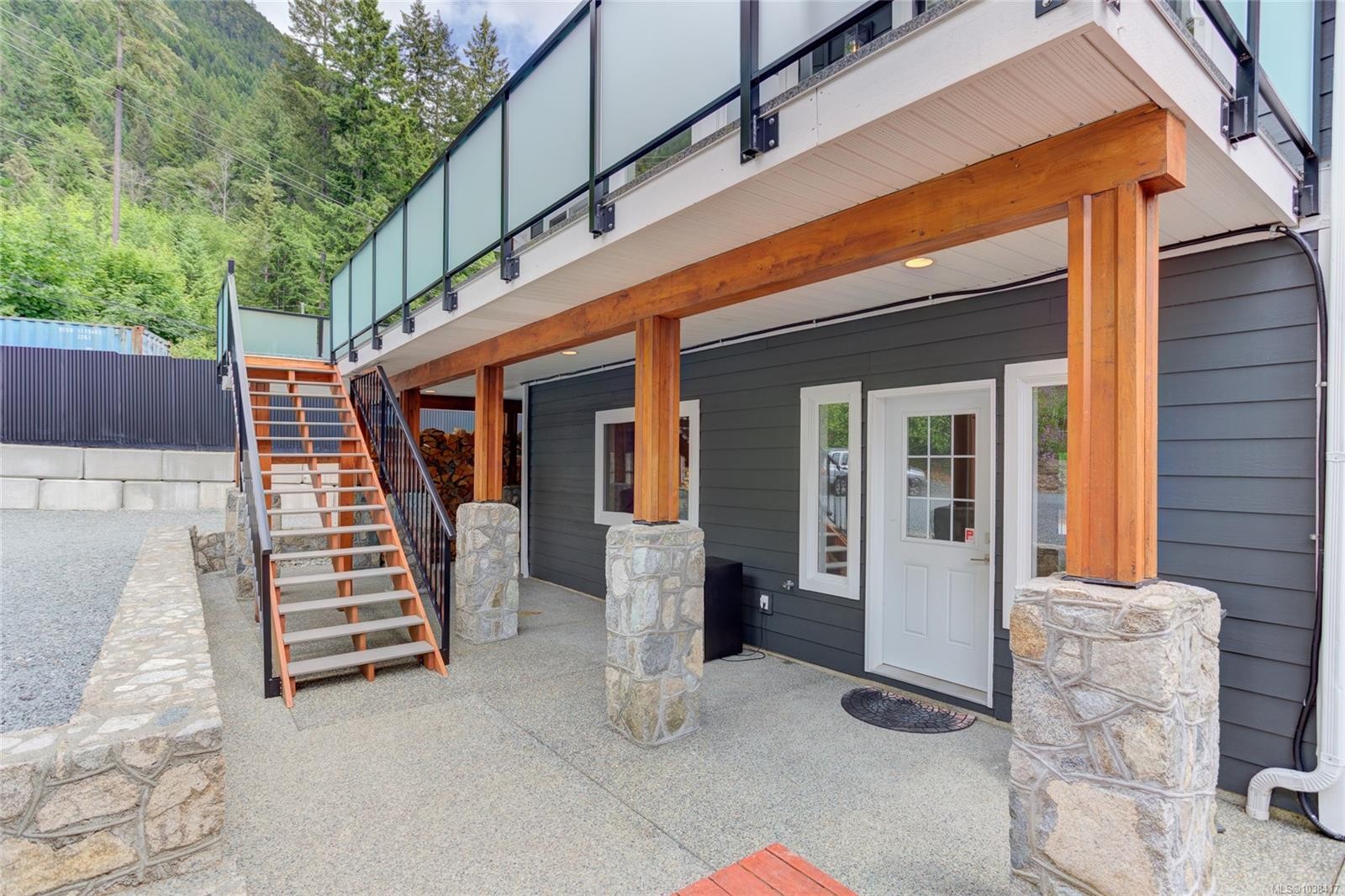 8136 Miracle Close, Youbou, BC