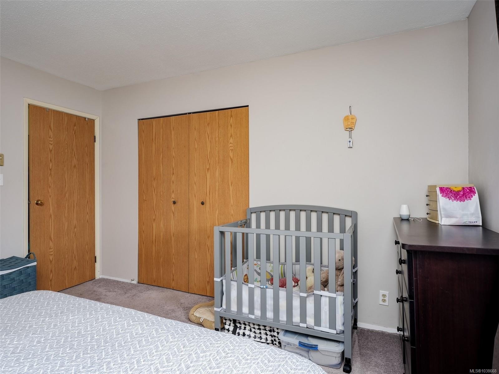 #406-3258 Alder St, Saanich, BC - Indoor Photo Showing Bedroom