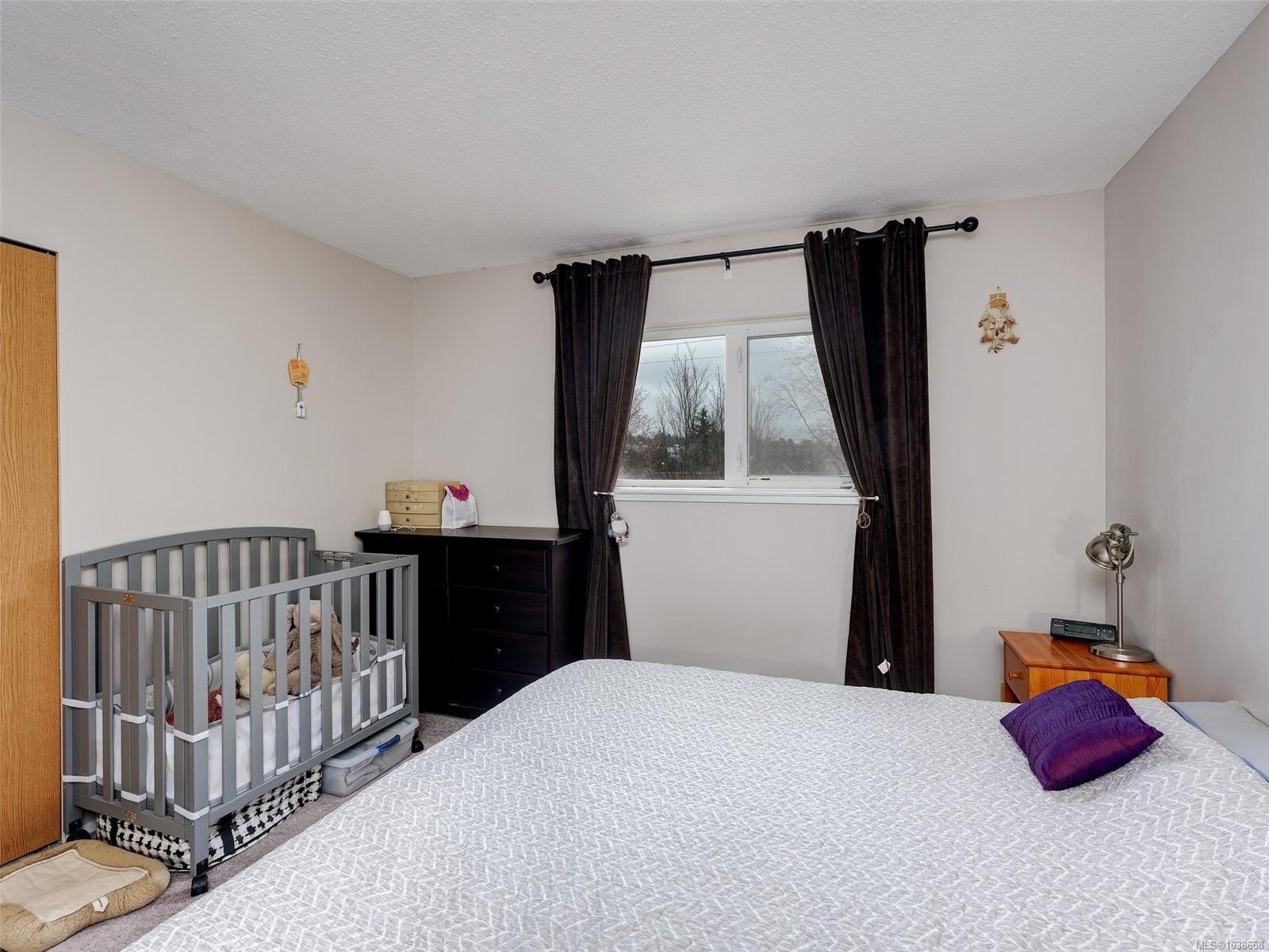 #406-3258 Alder St, Saanich, BC - Indoor Photo Showing Bedroom