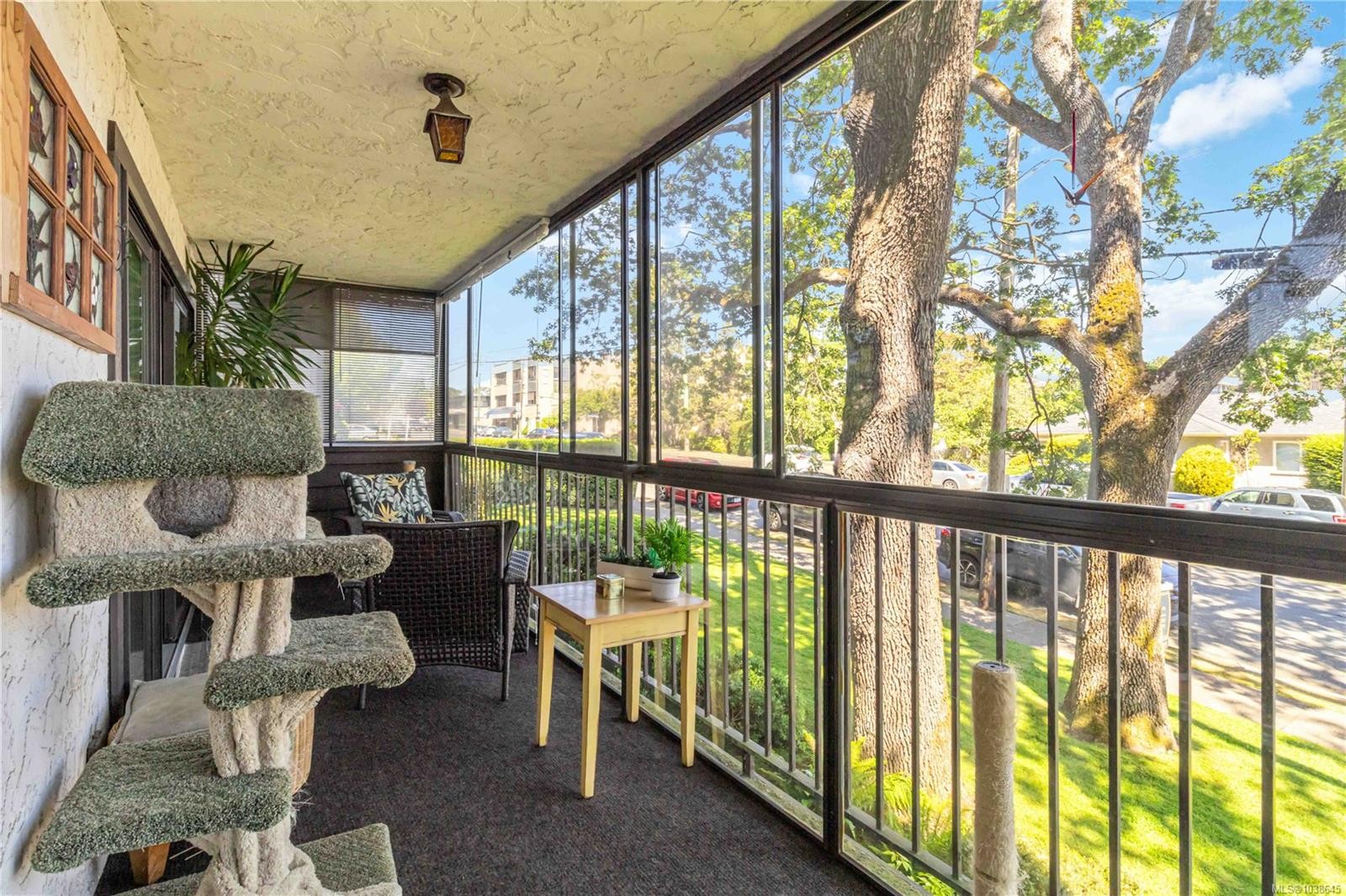 #203-1665 Oak Bay Ave, Victoria, BC - Outdoor With Balcony With Exterior