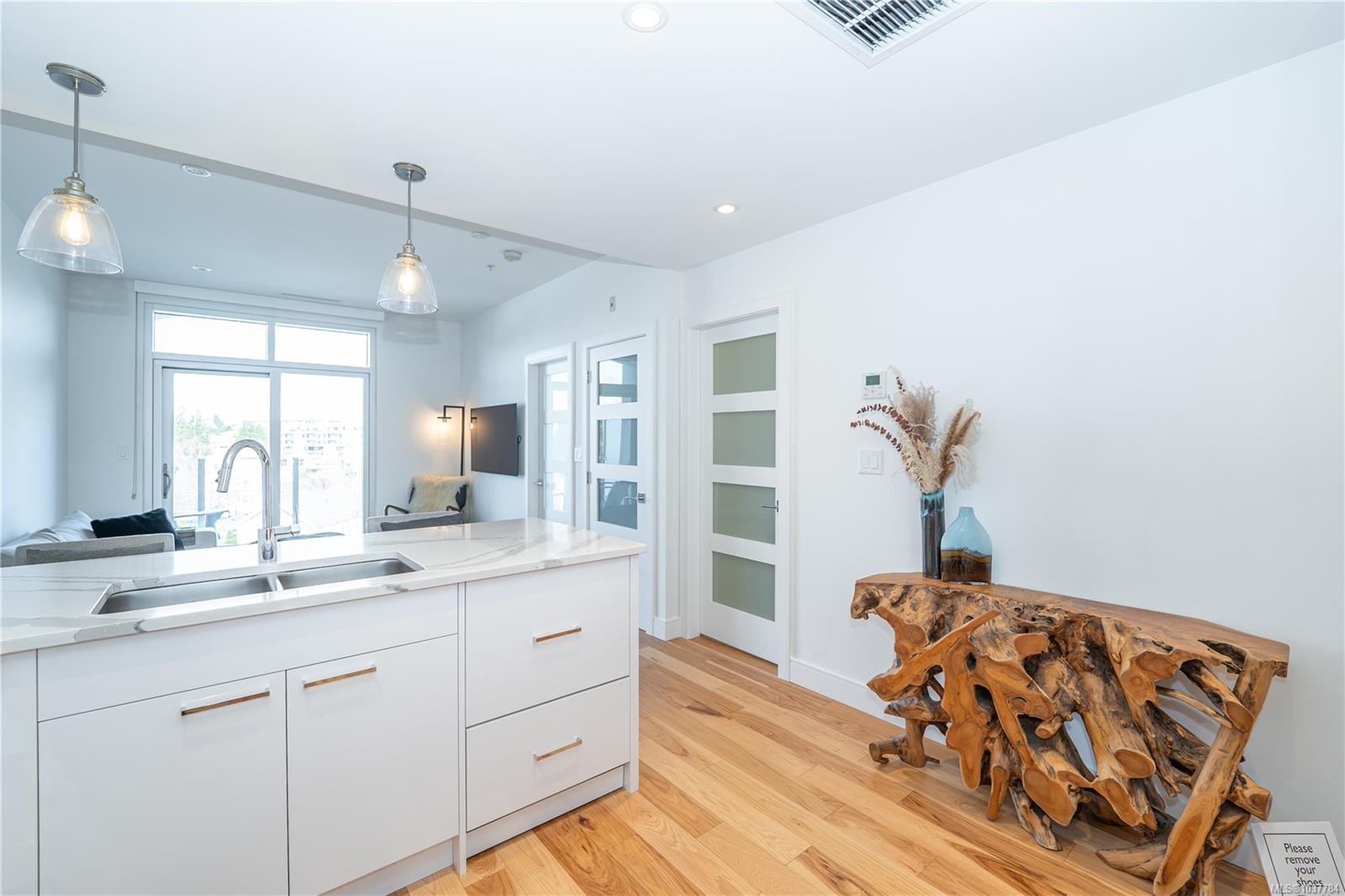 #408-916 Lyall St, Esquimalt, BC - Indoor Photo Showing Kitchen With Double Sink