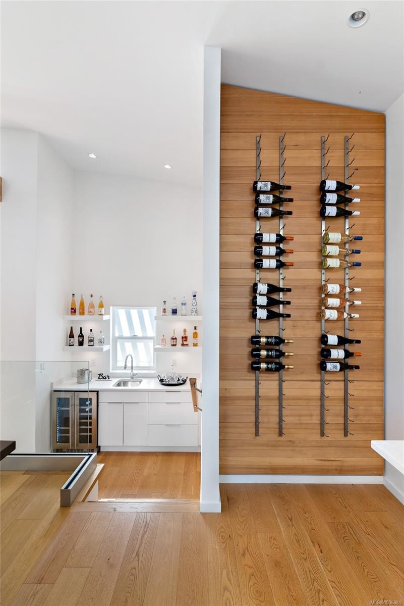 330 Irving Rd, Victoria, BC