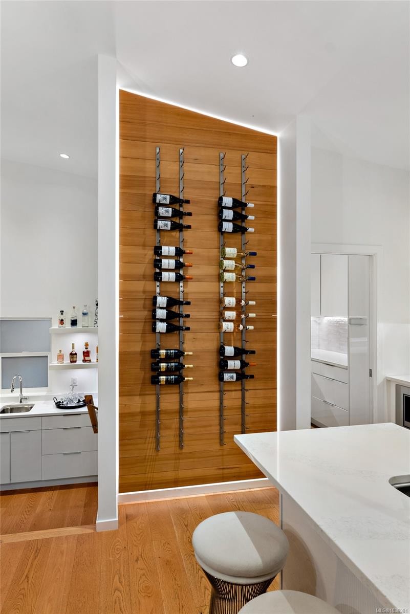 330 Irving Rd, Victoria, BC