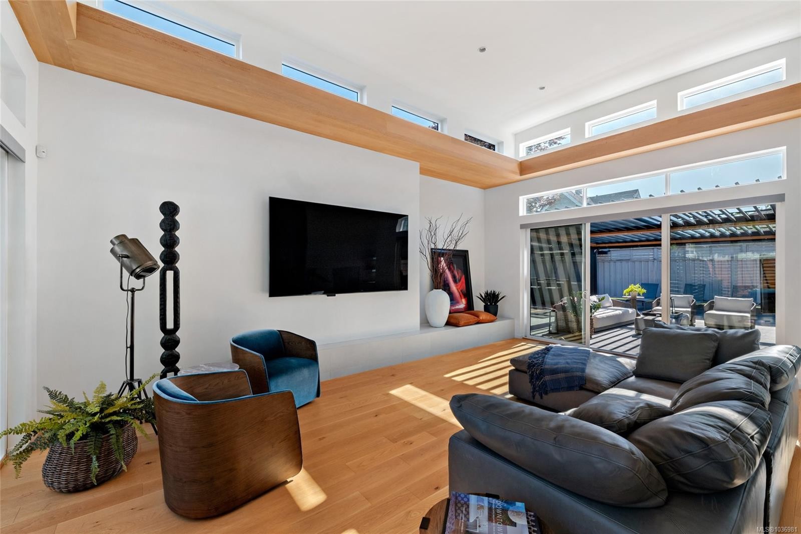 330 Irving Rd, Victoria, BC