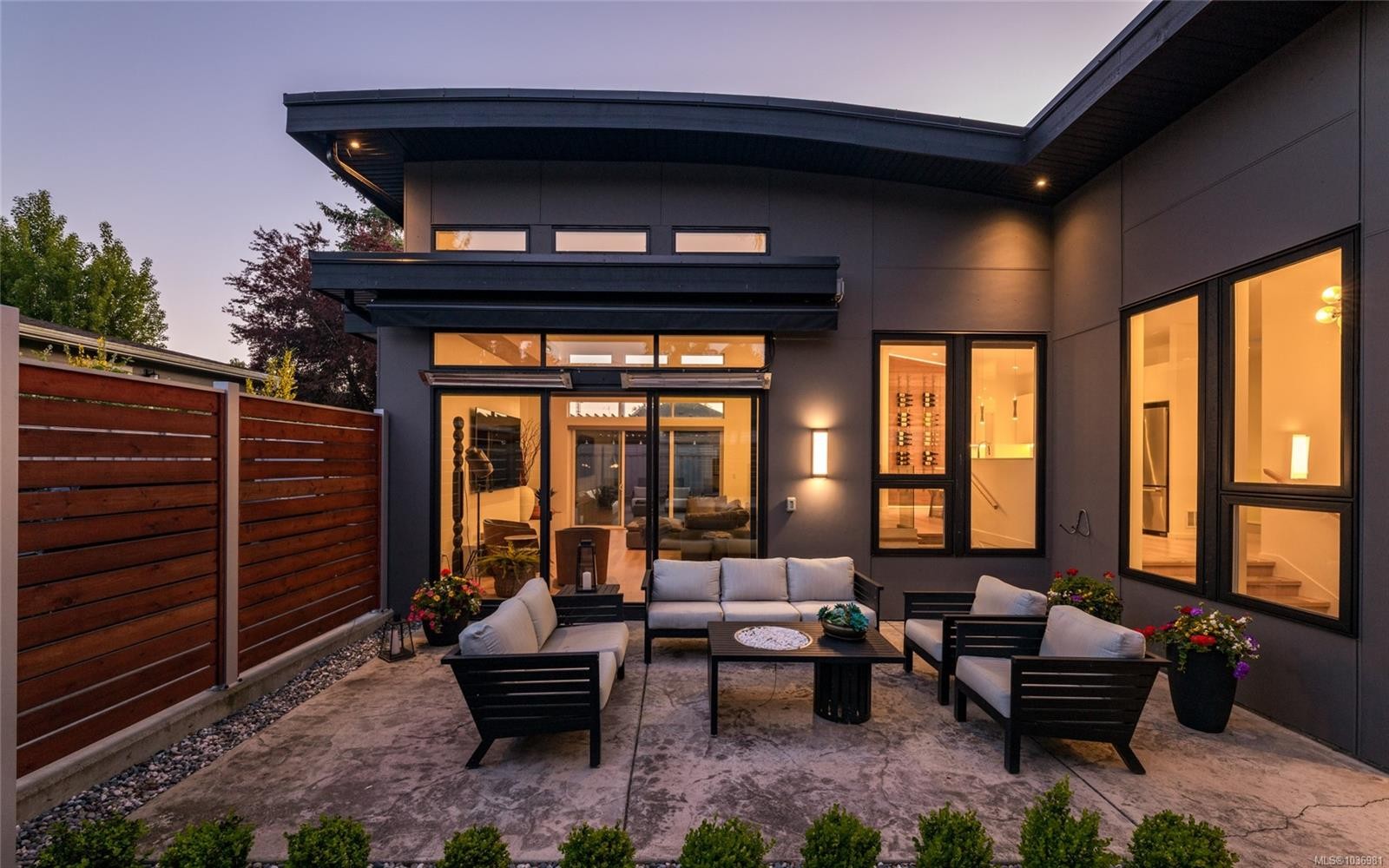 330 Irving Rd, Victoria, BC