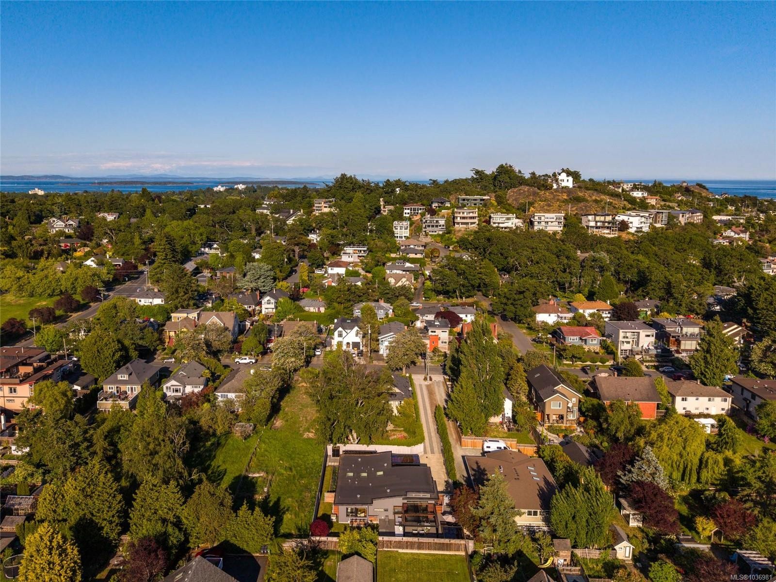 330 Irving Rd, Victoria, BC
