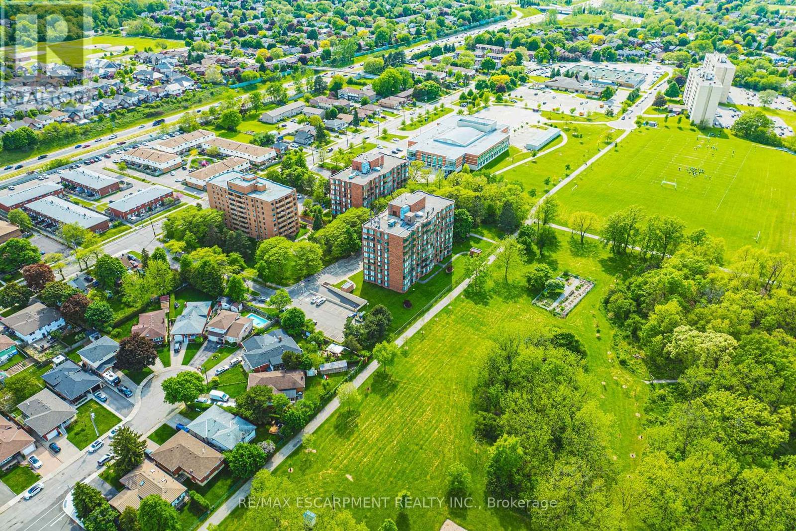 103 - 180 Limeridge Road W, Hamilton, ON - Outdoor With View