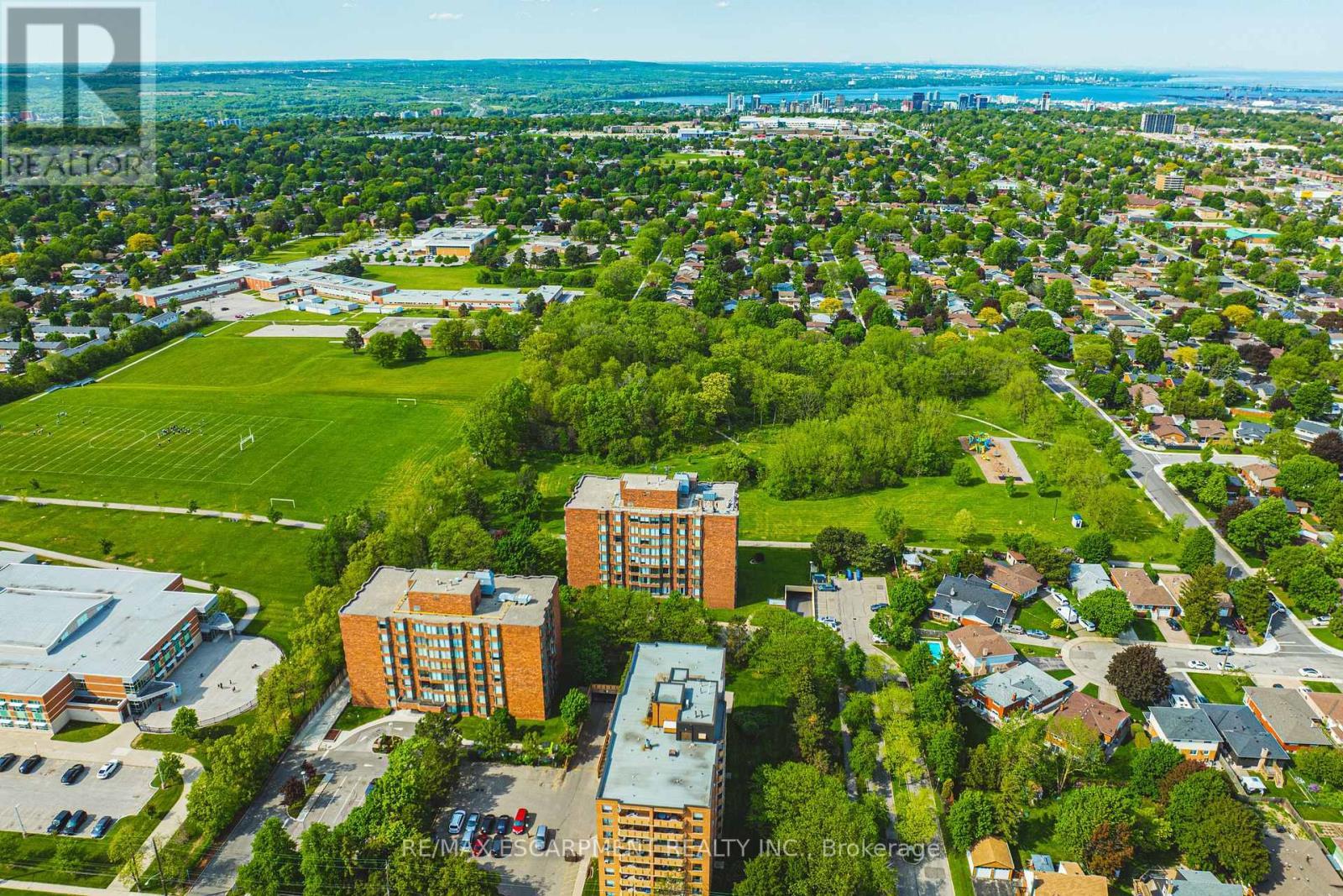 103 - 180 Limeridge Road W, Hamilton, ON - Outdoor With View