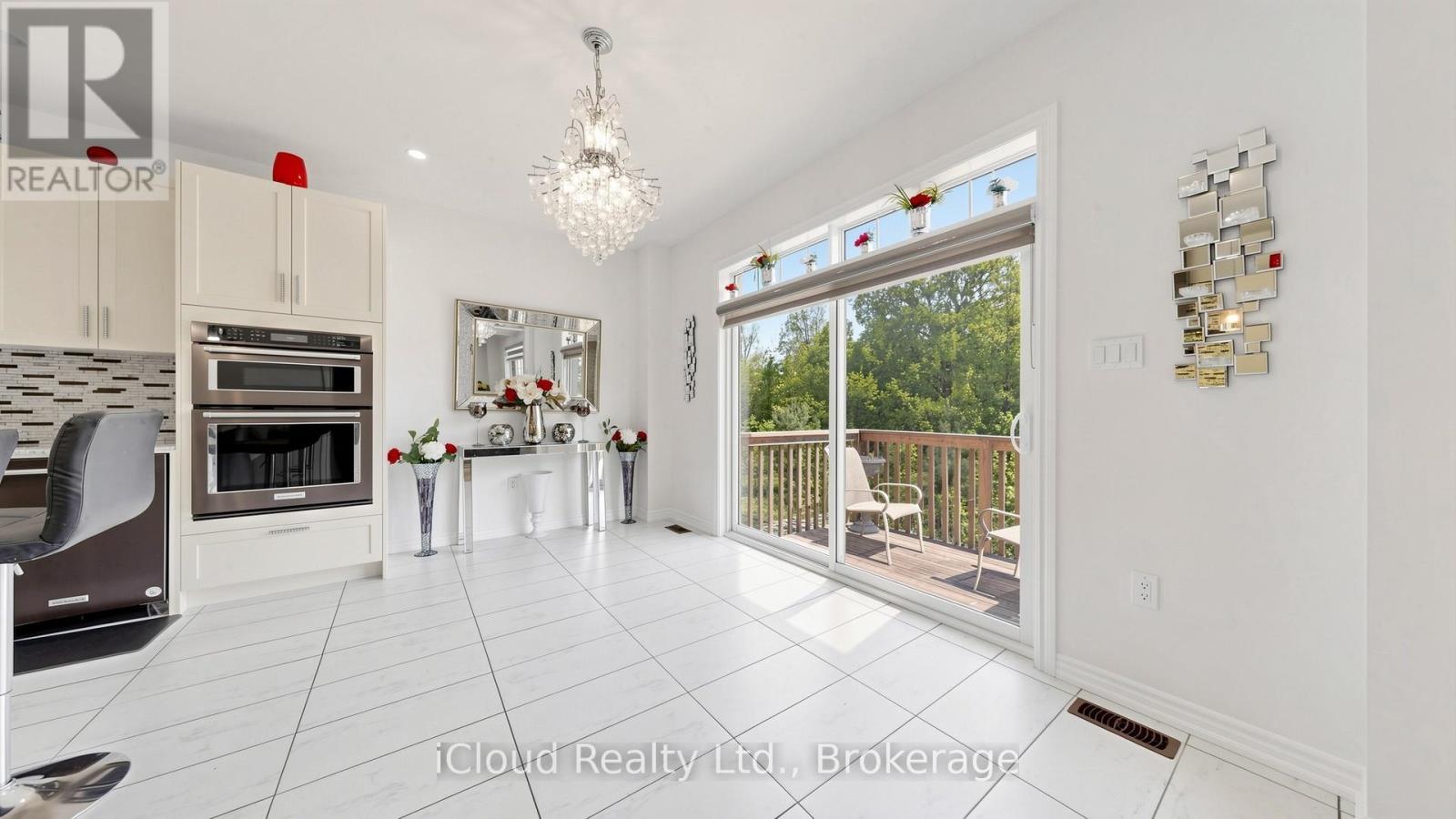 193 Thornbush Boulevard E, Brampton, ON - Indoor