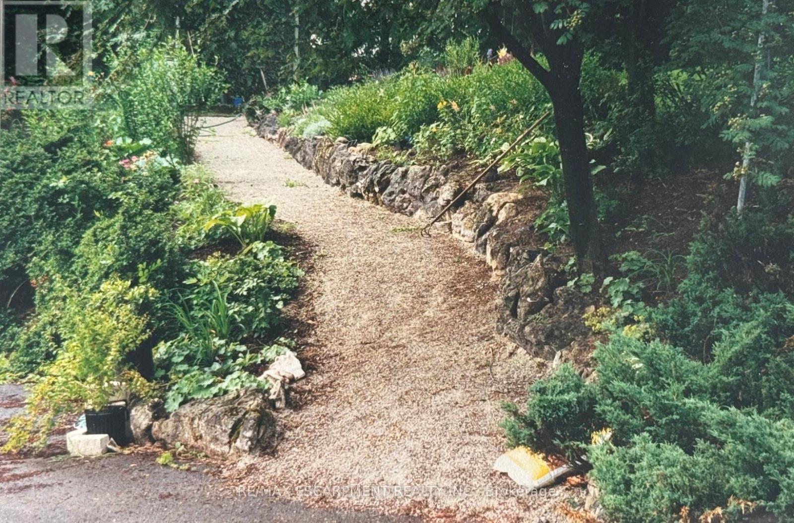 1987 Snake Road, Burlington, ON - Outdoor