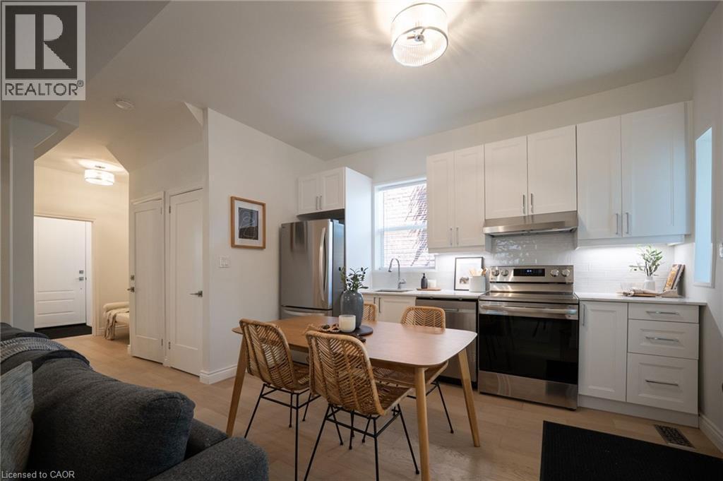 295 Locke Street S, Hamilton, ON - Indoor Photo Showing Kitchen