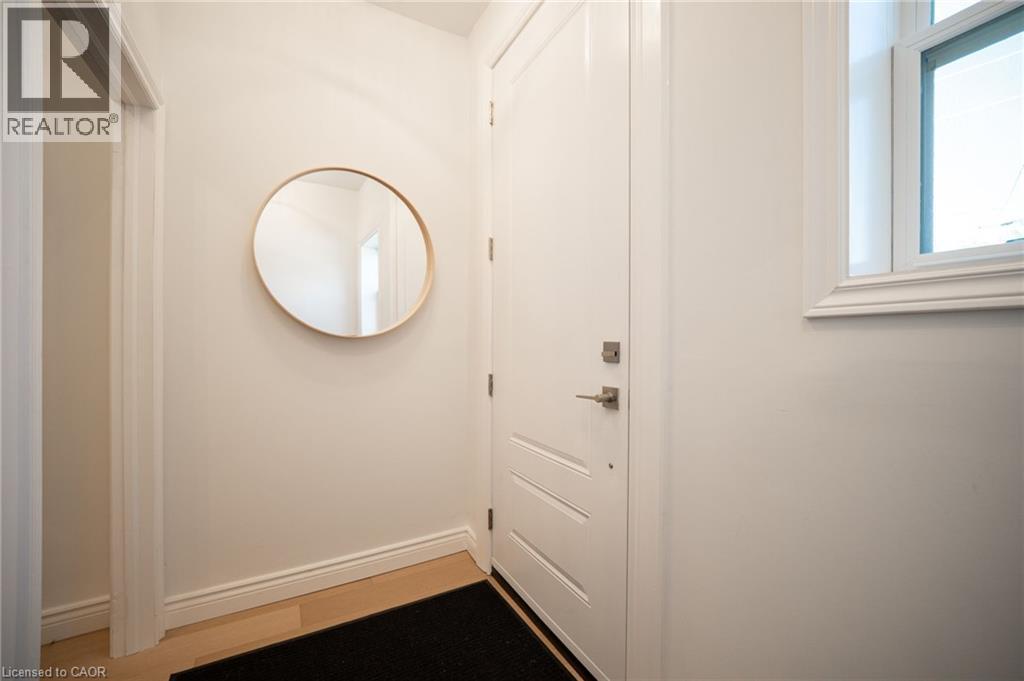 295 Locke Street S, Hamilton, ON - Indoor Photo Showing Other Room