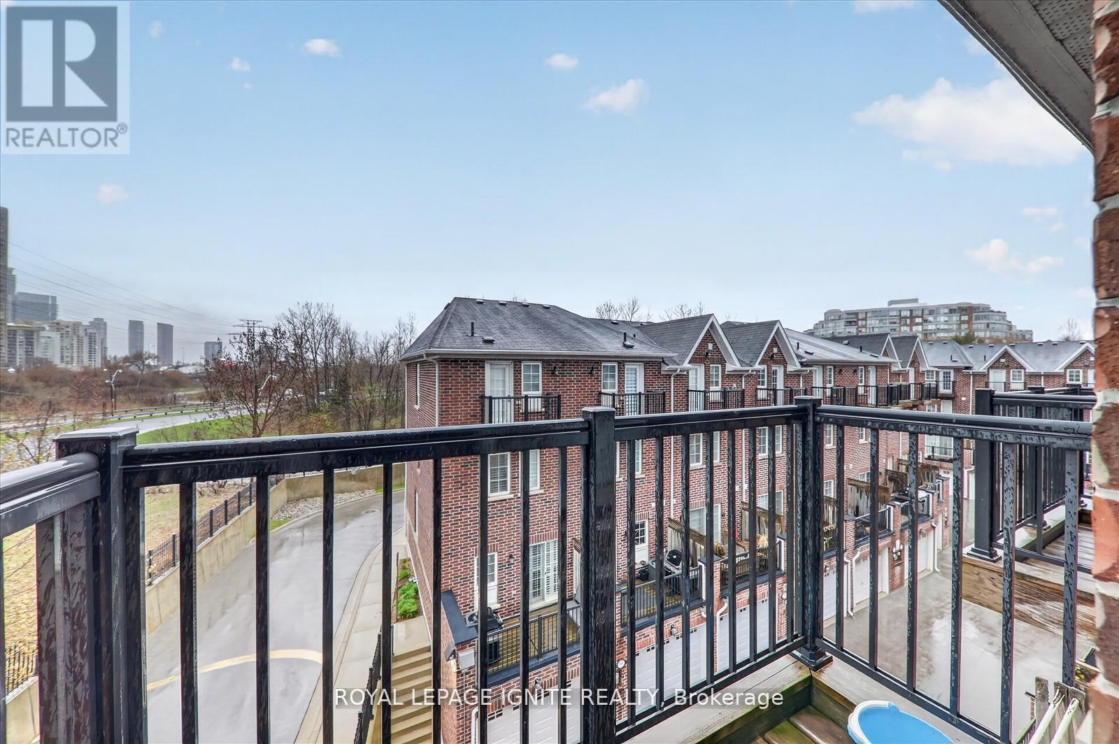 95 - 117A The Queensway, Toronto, ON - Outdoor