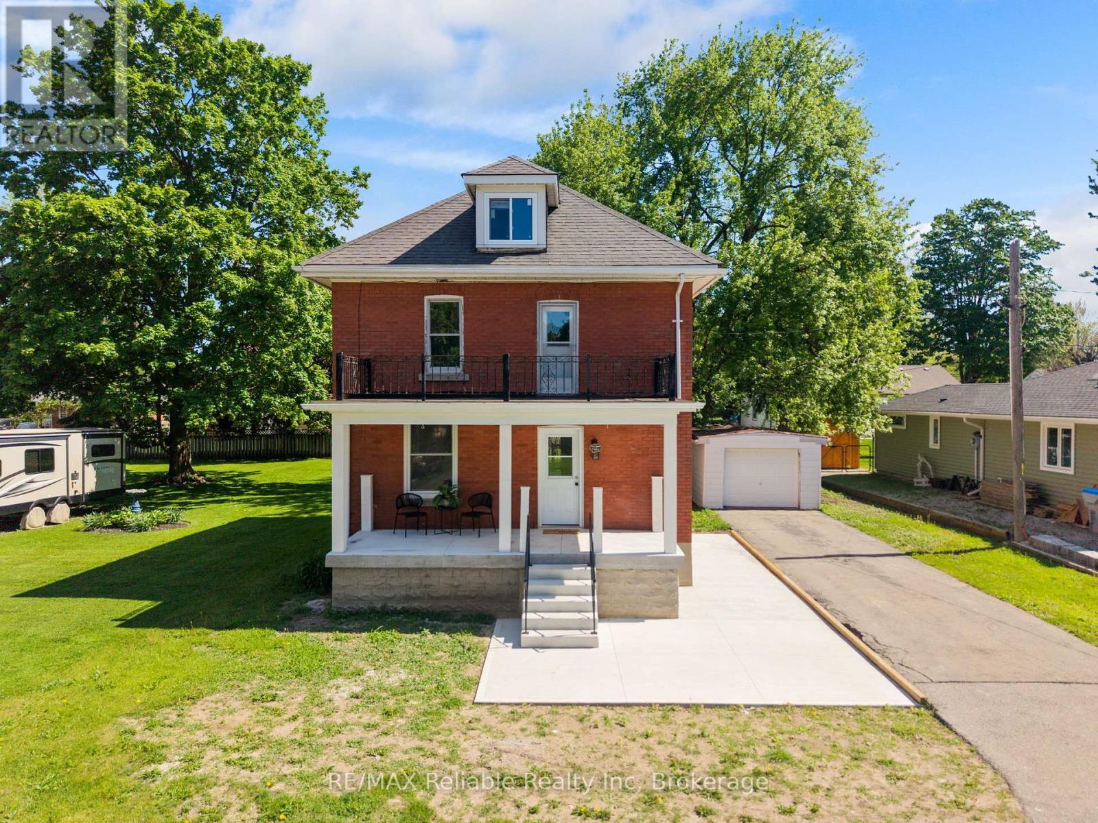 185 Trafalgar Street, West Perth (Mitchell), ON - Outdoor With Deck Patio Veranda