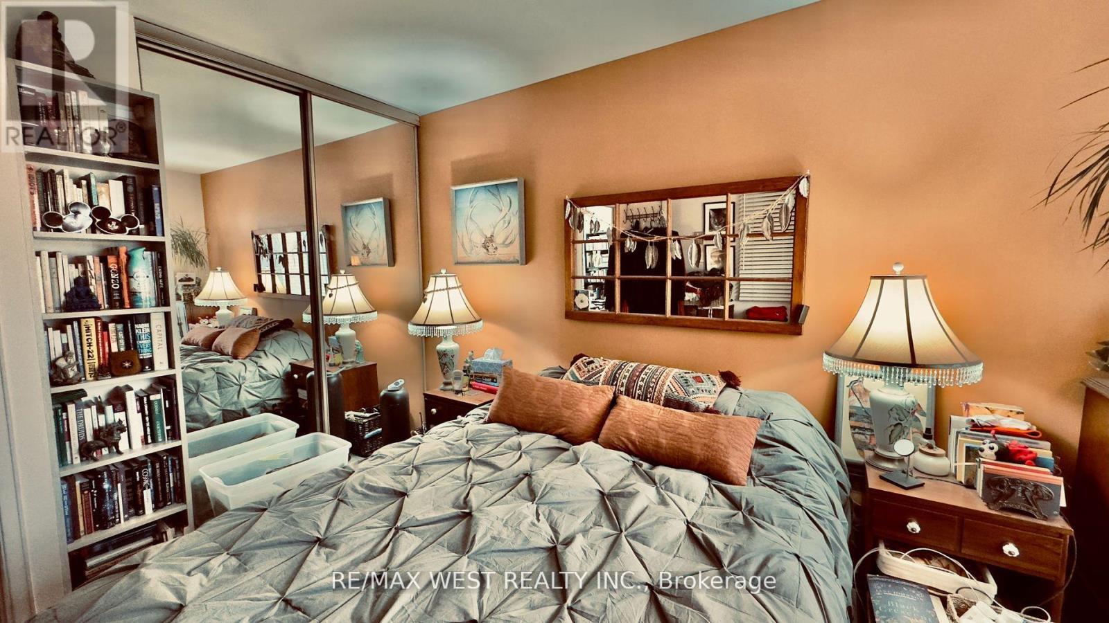 1061 Bathurst Street, Toronto, ON - Indoor Photo Showing Bedroom