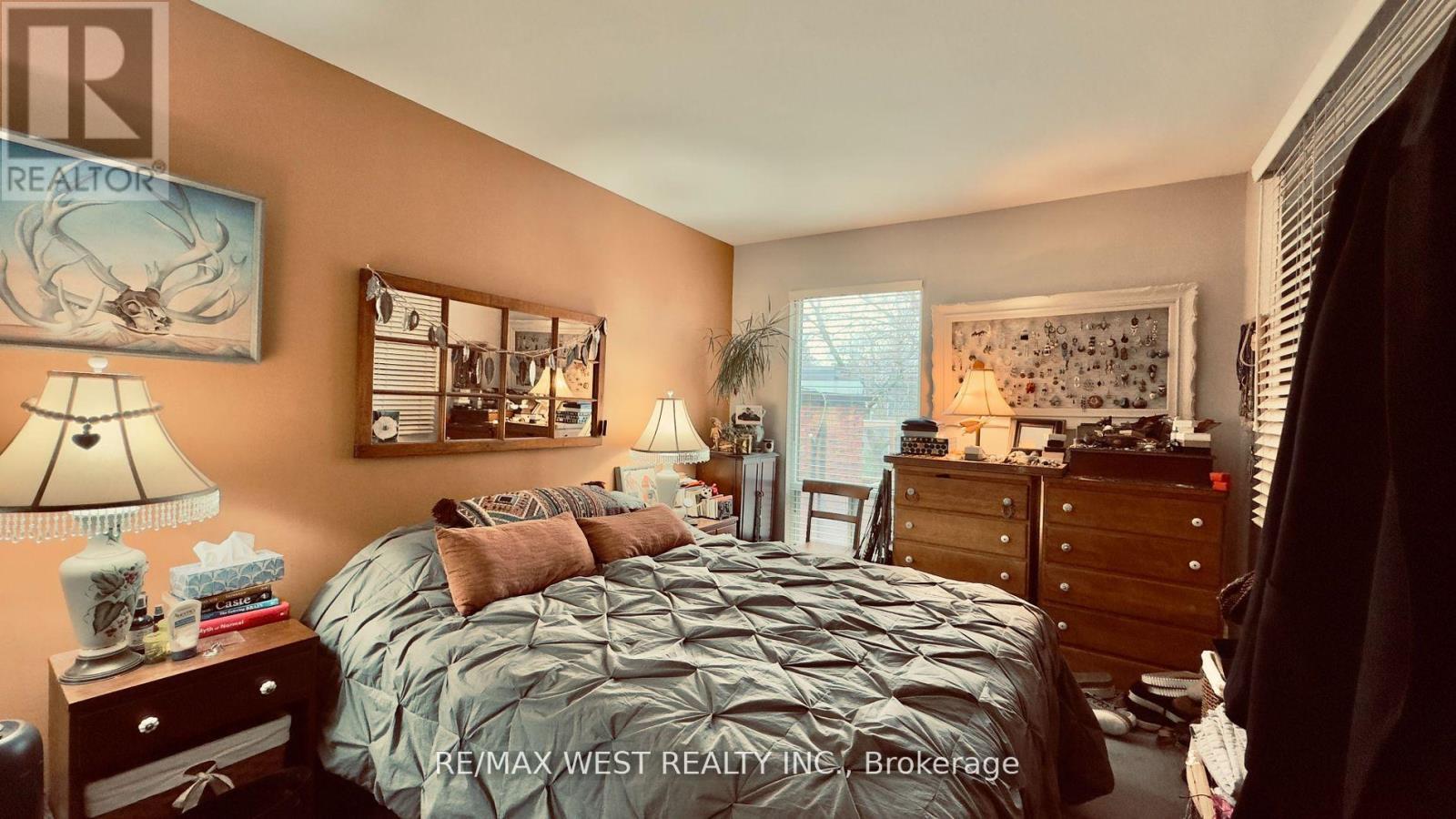 1061 Bathurst Street, Toronto, ON - Indoor Photo Showing Bedroom