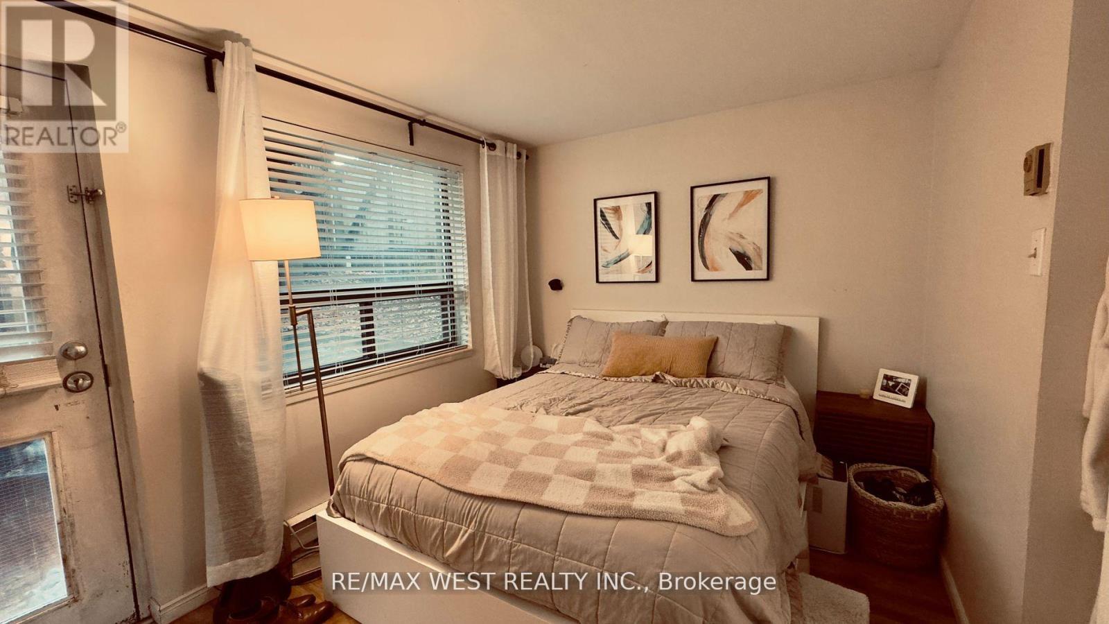 1061 Bathurst Street, Toronto, ON - Indoor Photo Showing Bedroom