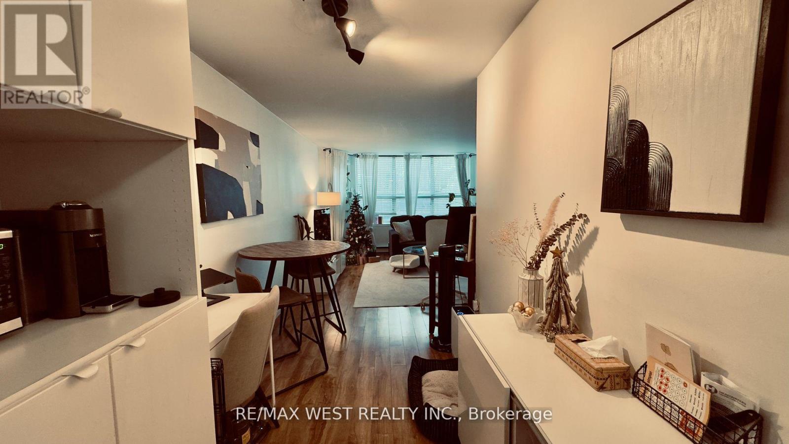 1061 Bathurst Street, Toronto, ON - Indoor Photo Showing Other Room