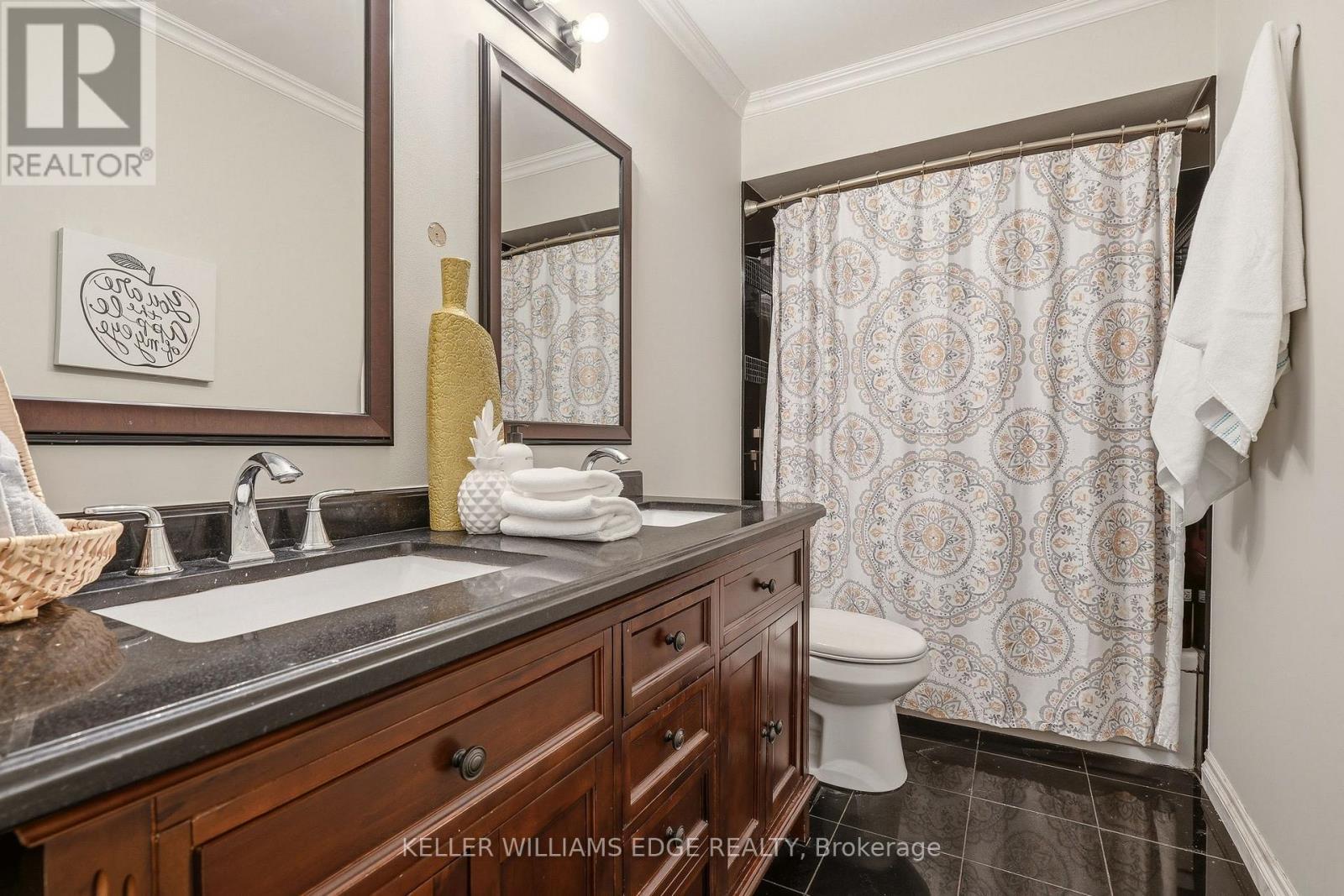 2nd Floor - 5PC Bath - 149 Cove Crescent, Hamilton, ON - Indoor Photo Showing Bathroom