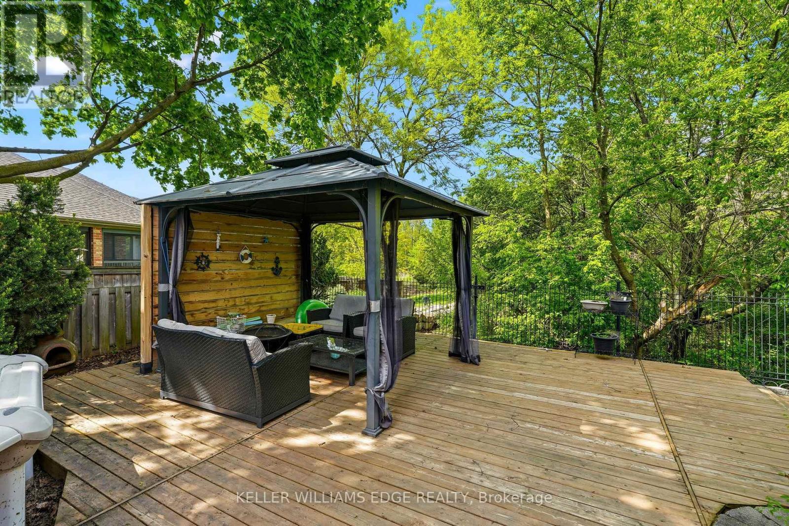 Gazebo perfect for backyard relaxation - 149 Cove Crescent, Hamilton, ON - Outdoor With Deck Patio Veranda