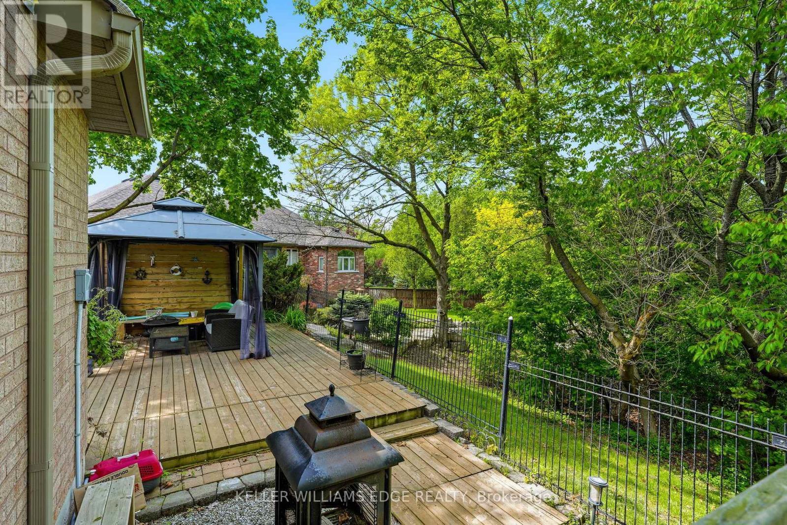 Gazebo perfect for backyard relaxation - 149 Cove Crescent, Hamilton, ON - Outdoor With Deck Patio Veranda