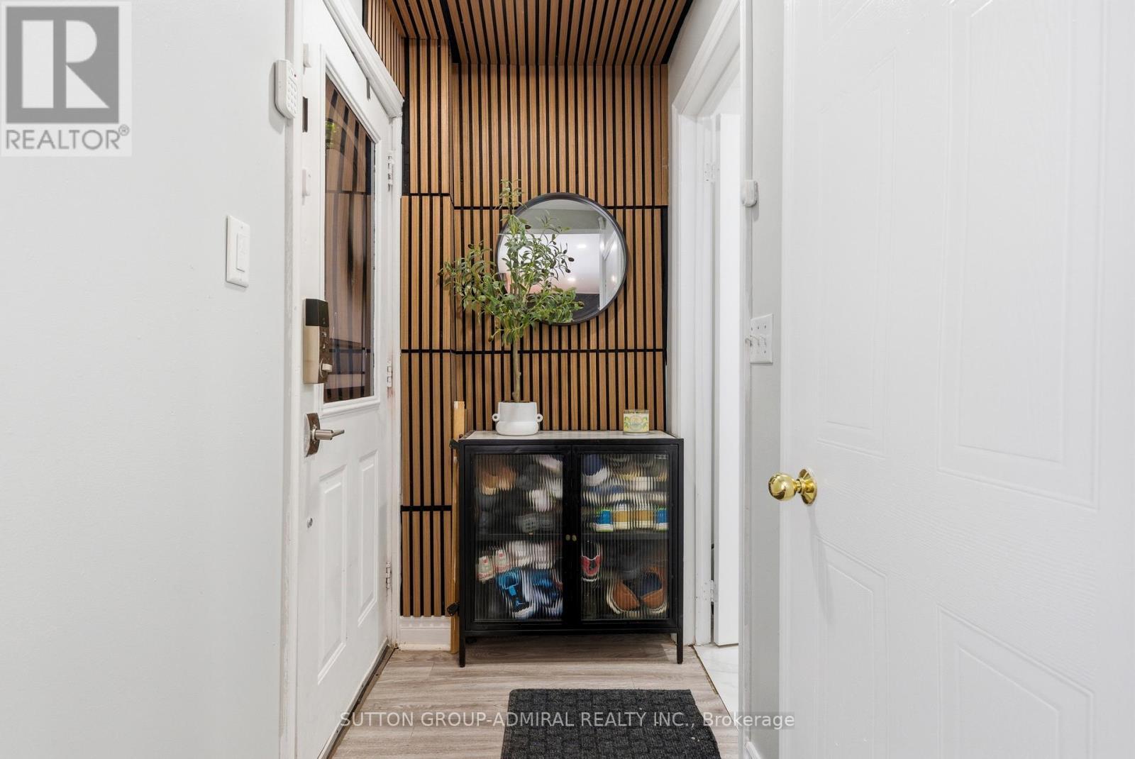20 Brock Street E, Oshawa, ON - Indoor Photo Showing Other Room