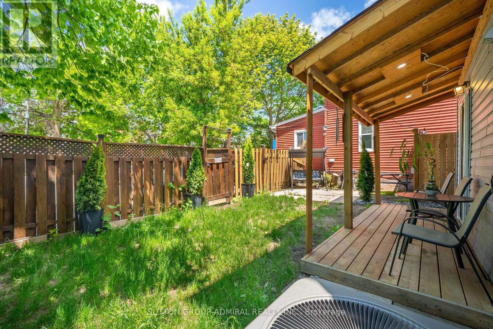 20 Brock Street E, Oshawa, ON - Outdoor With Deck Patio Veranda With Exterior