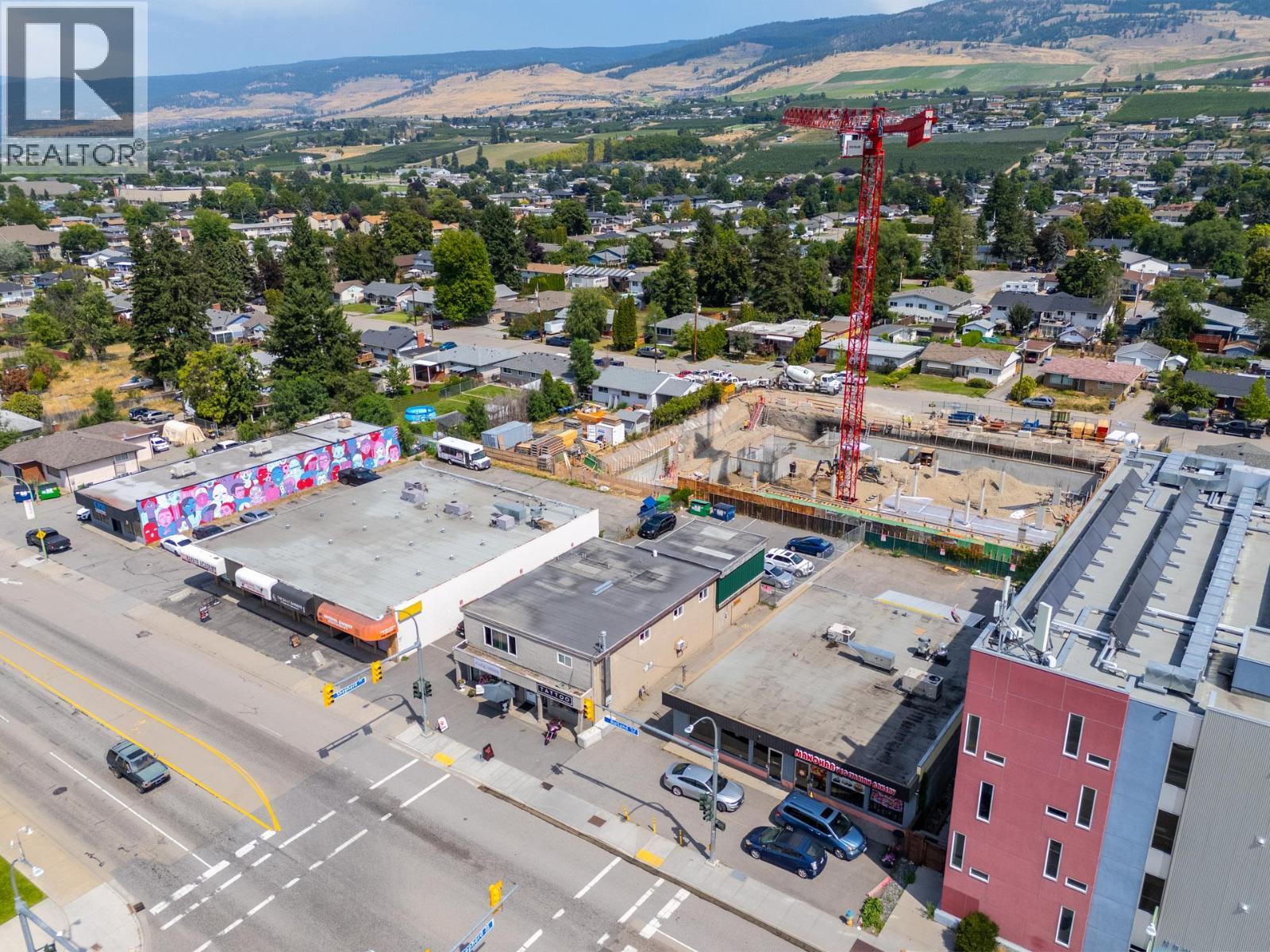 213-219 Rutland Road N, Kelowna, BC