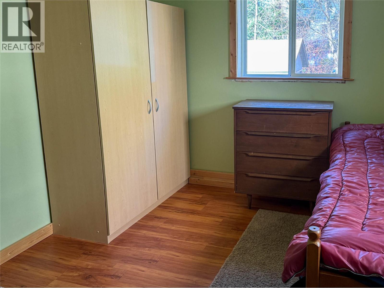 913 Sixth Street, Nelson, BC - Indoor