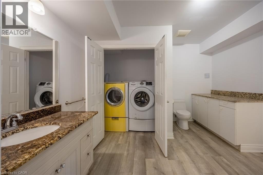 514 Fishers Glen Road, Vittoria, ON - Indoor Photo Showing Laundry Room