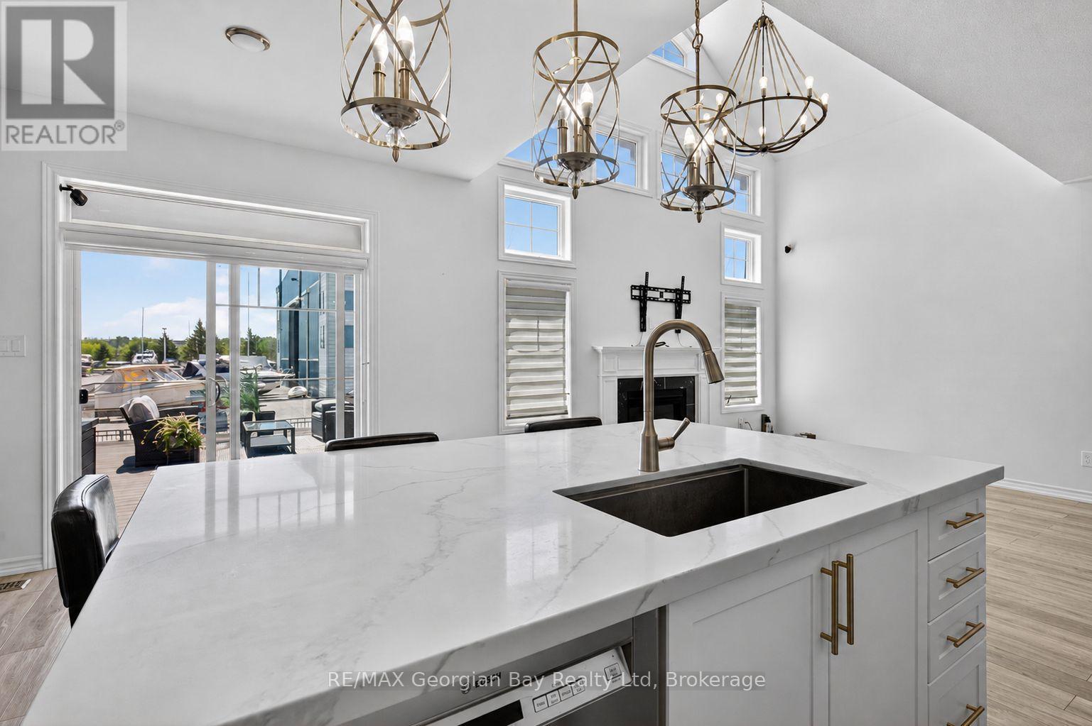 615 Bayport Boulevard, Midland, ON - Indoor Photo Showing Kitchen