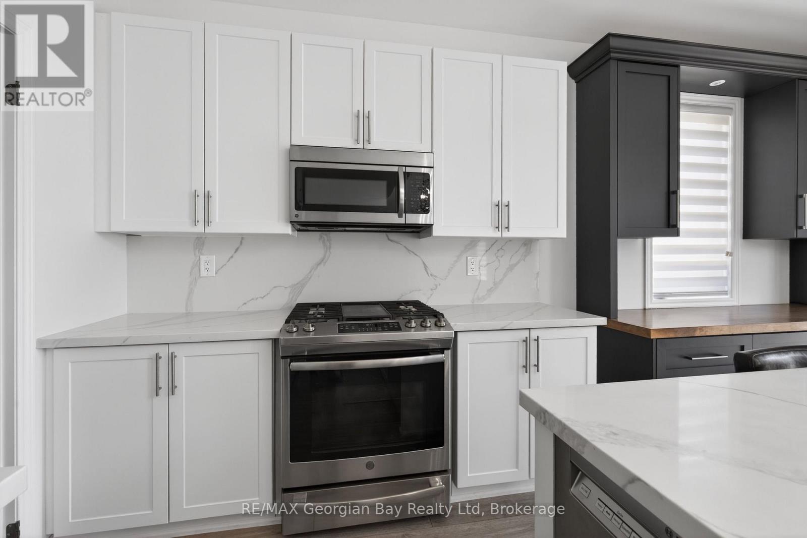 615 Bayport Boulevard, Midland, ON - Indoor Photo Showing Kitchen