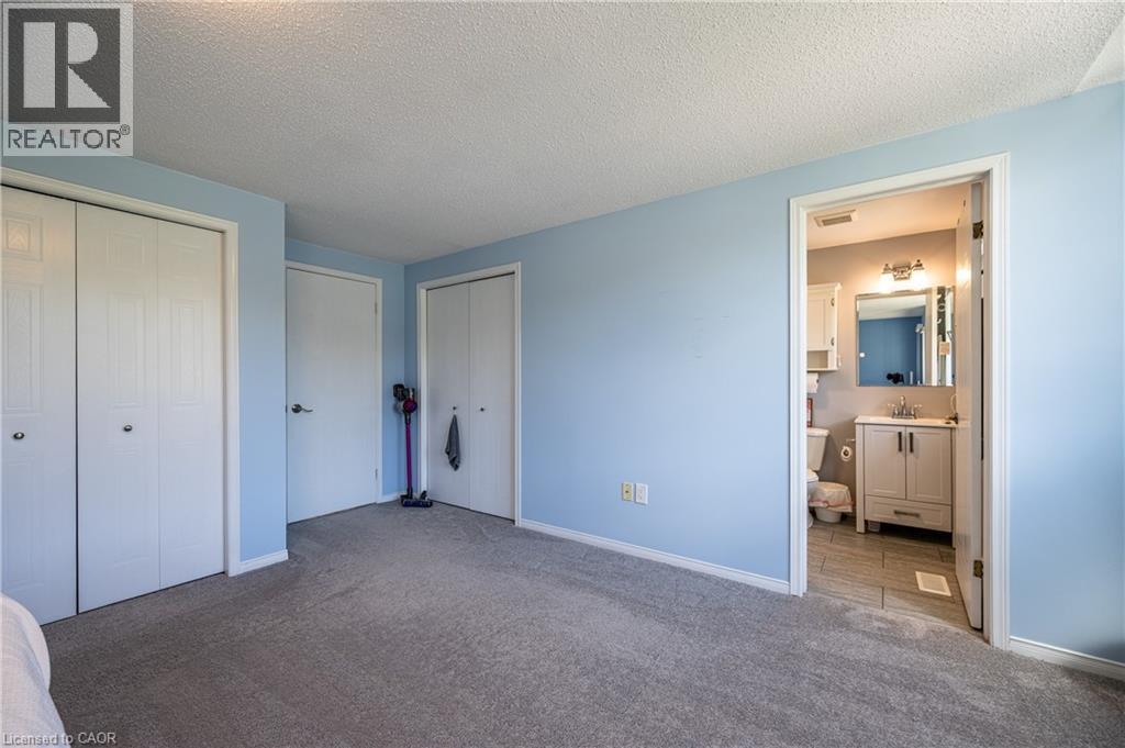 423 Veronica Drive, Kitchener, ON - Indoor