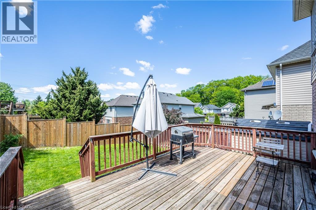 423 Veronica Drive, Kitchener, ON - Outdoor With Deck Patio Veranda With Exterior
