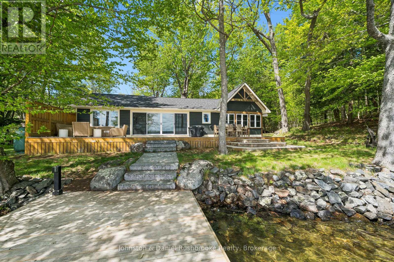 2 - 1032 Island Park Road, Muskoka Lakes (Medora), ON - Outdoor With Deck Patio Veranda
