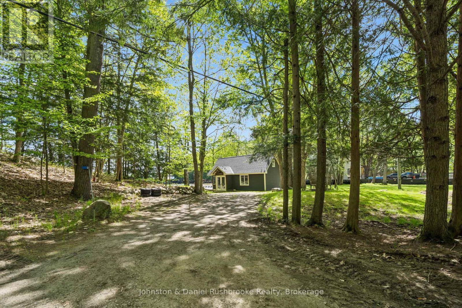 2 - 1032 Island Park Road, Muskoka Lakes (Medora), ON - Outdoor
