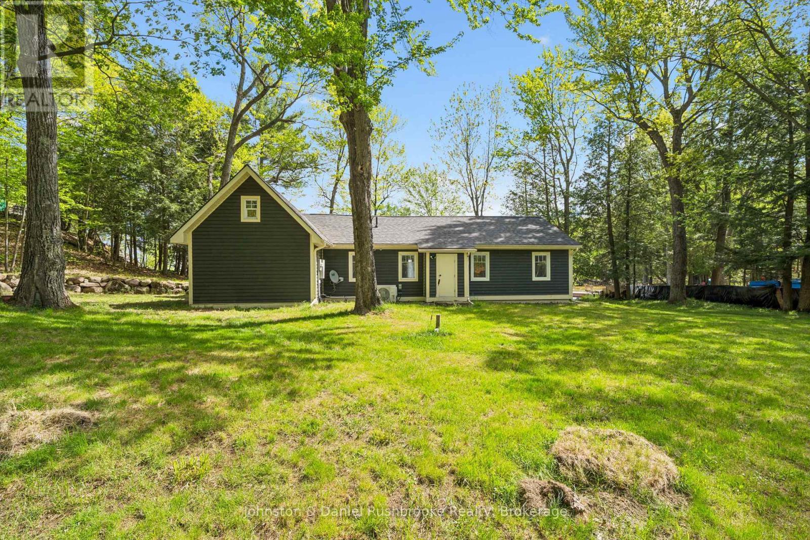 2 - 1032 Island Park Road, Muskoka Lakes (Medora), ON - Outdoor