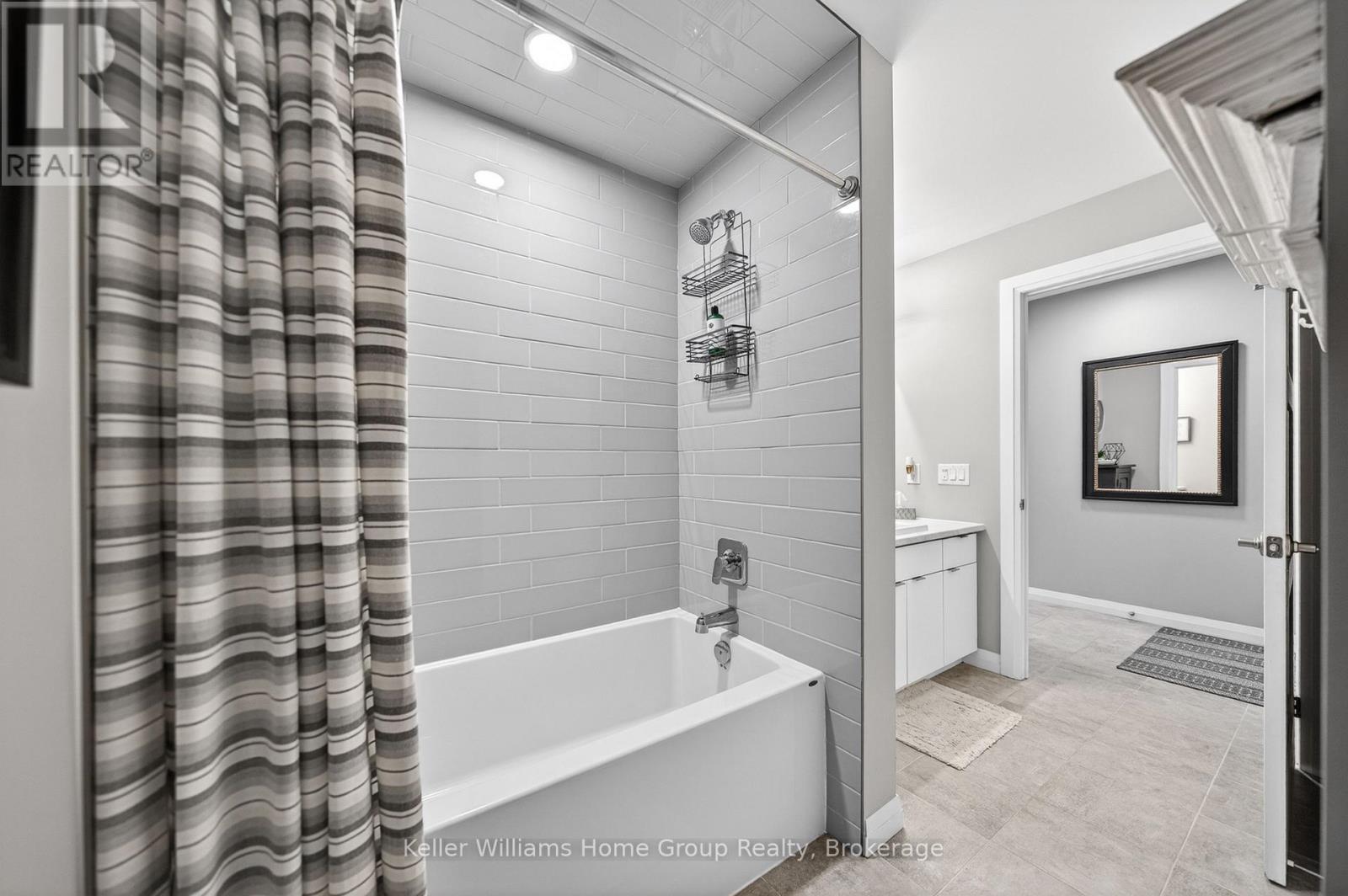 701 - 73 Arthur Street S, Guelph (St. Patrick'S Ward), ON - Indoor Photo Showing Bathroom